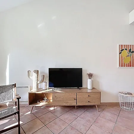 Apartment Les Colonnes - En Duplex - Wifi